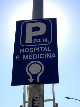 Placa orientación urbana en PVC espumado